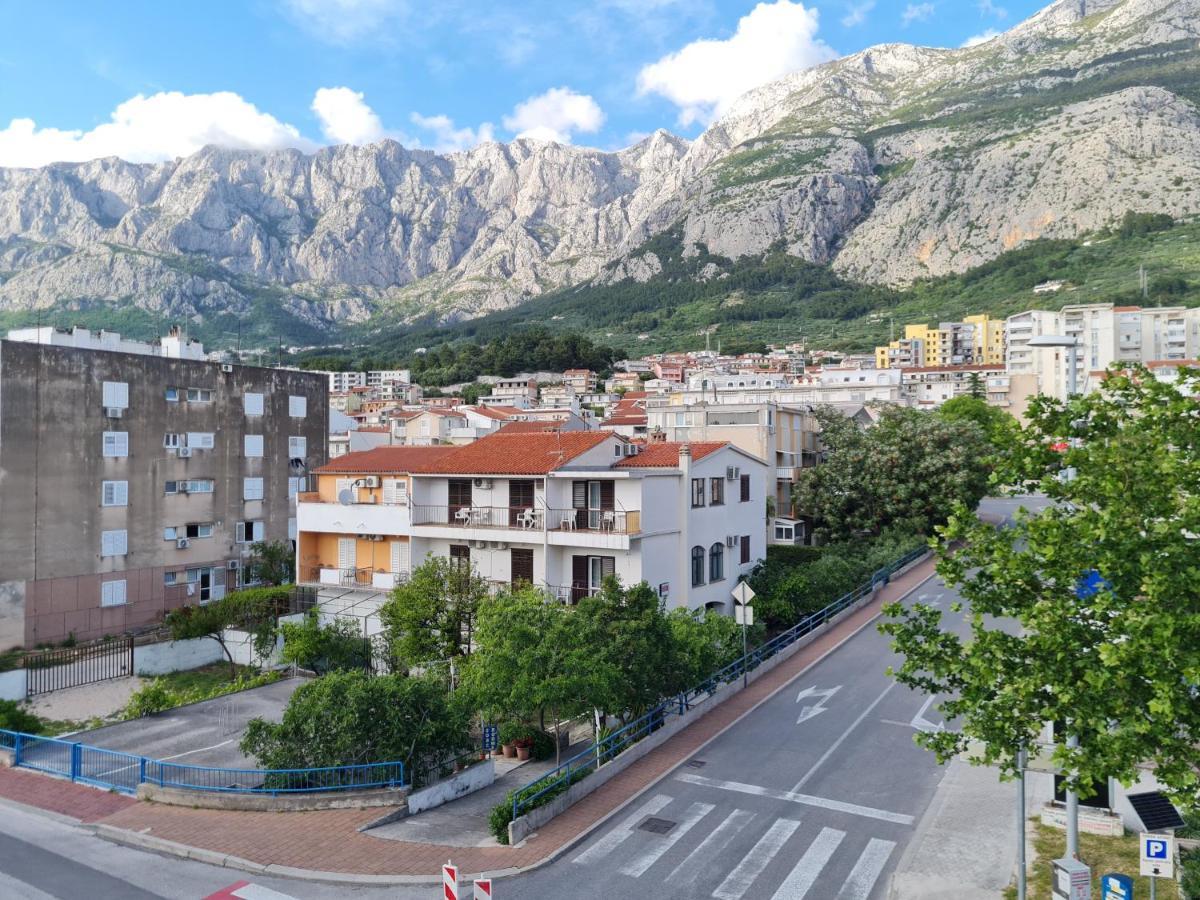 Apartment Silva, 50M From Beach Makarska Exteriör bild