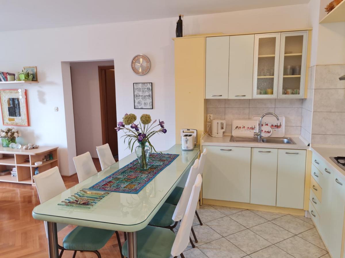 Apartment Silva, 50M From Beach Makarska Exteriör bild