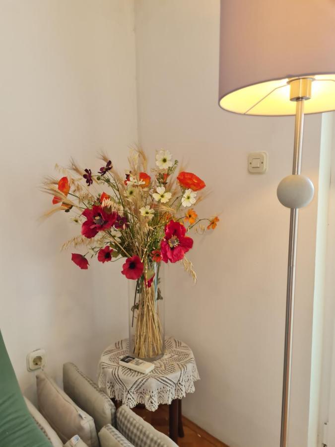Apartment Silva, 50M From Beach Makarska Exteriör bild